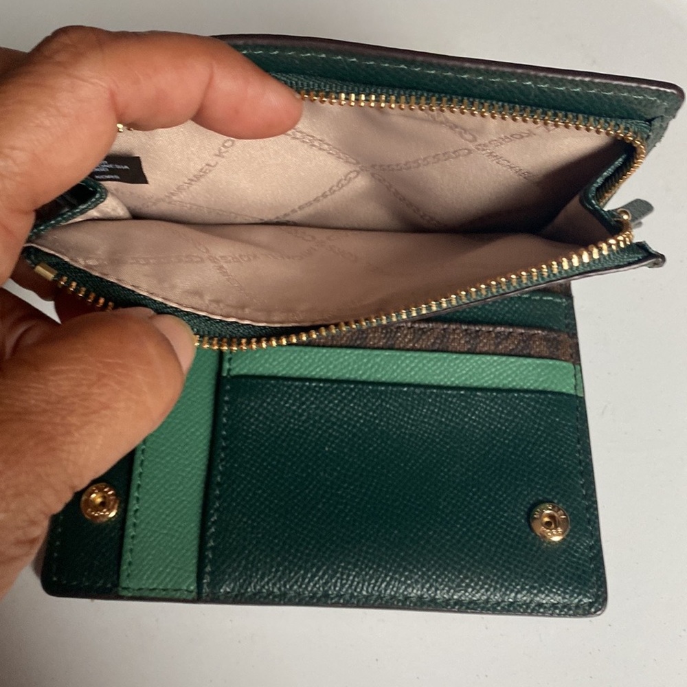 Michael Kors Wallet RARE - Picture 5 of 5